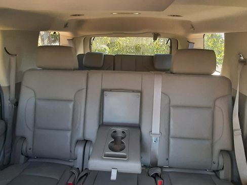 Used 2015 GMC Yukon SLT w/ Open Road Package image 8