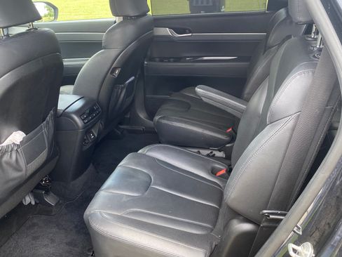 Used 2020 Hyundai Palisade SEL w/ Premium Package FWD image 7