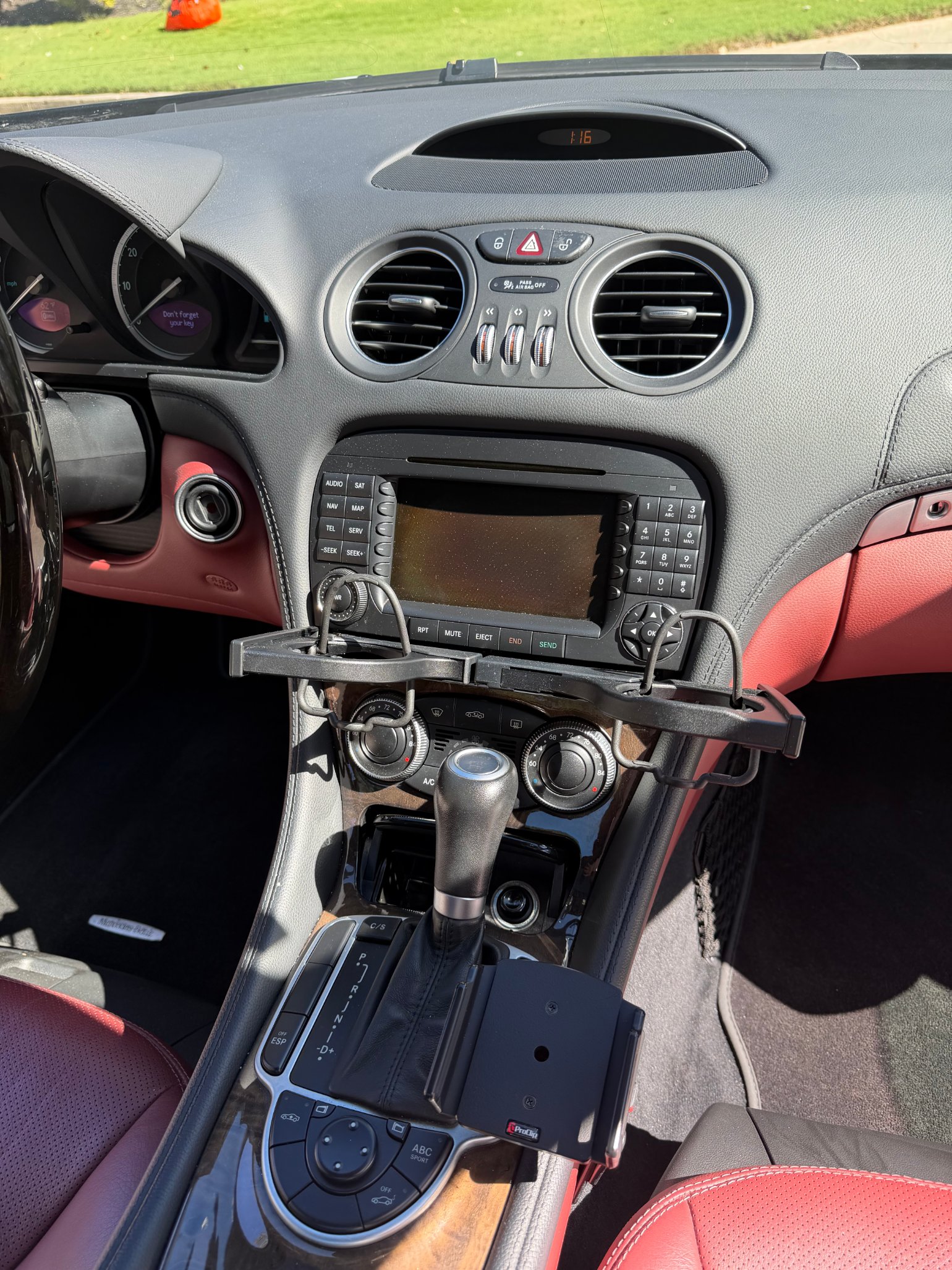 Used 2007 Mercedes-Benz SL 550 image 8