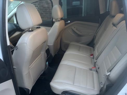 Used 2017 Ford C-MAX Titanium w/ Equipment Group 301A image 8