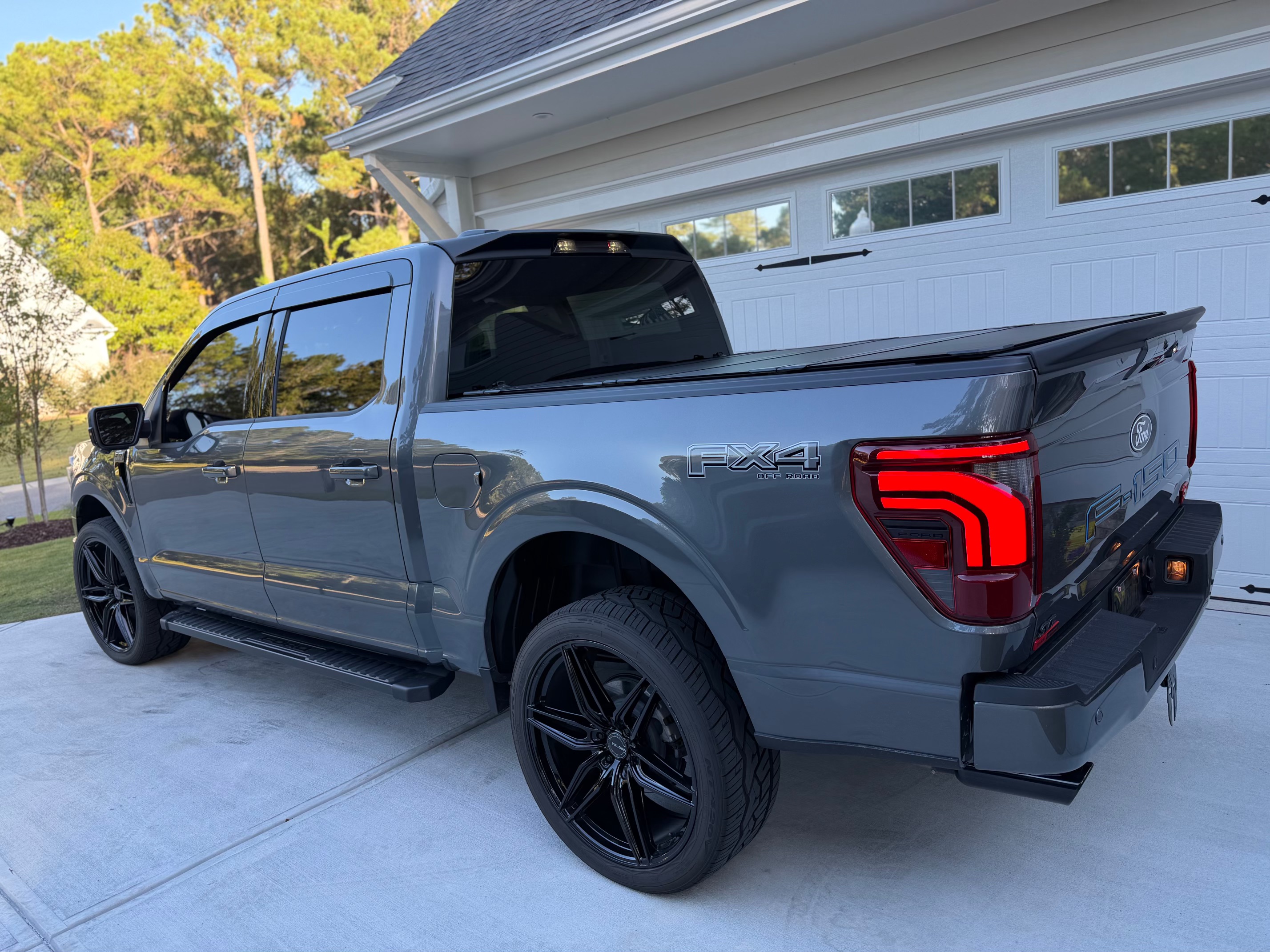 Used 2026 Ford F150 Lariat w/ FX4 Off-Road Package AWD/4WD image 10