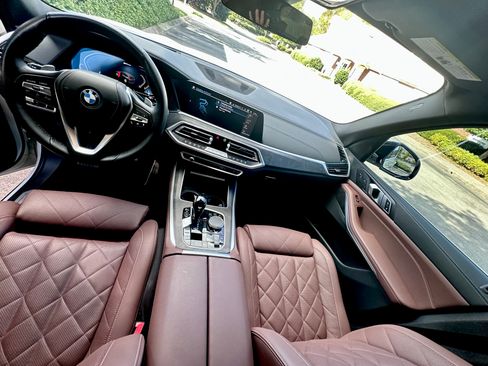 Used 2023 BMW X5 xDrive45e w/ Luxury Seating Package image 9