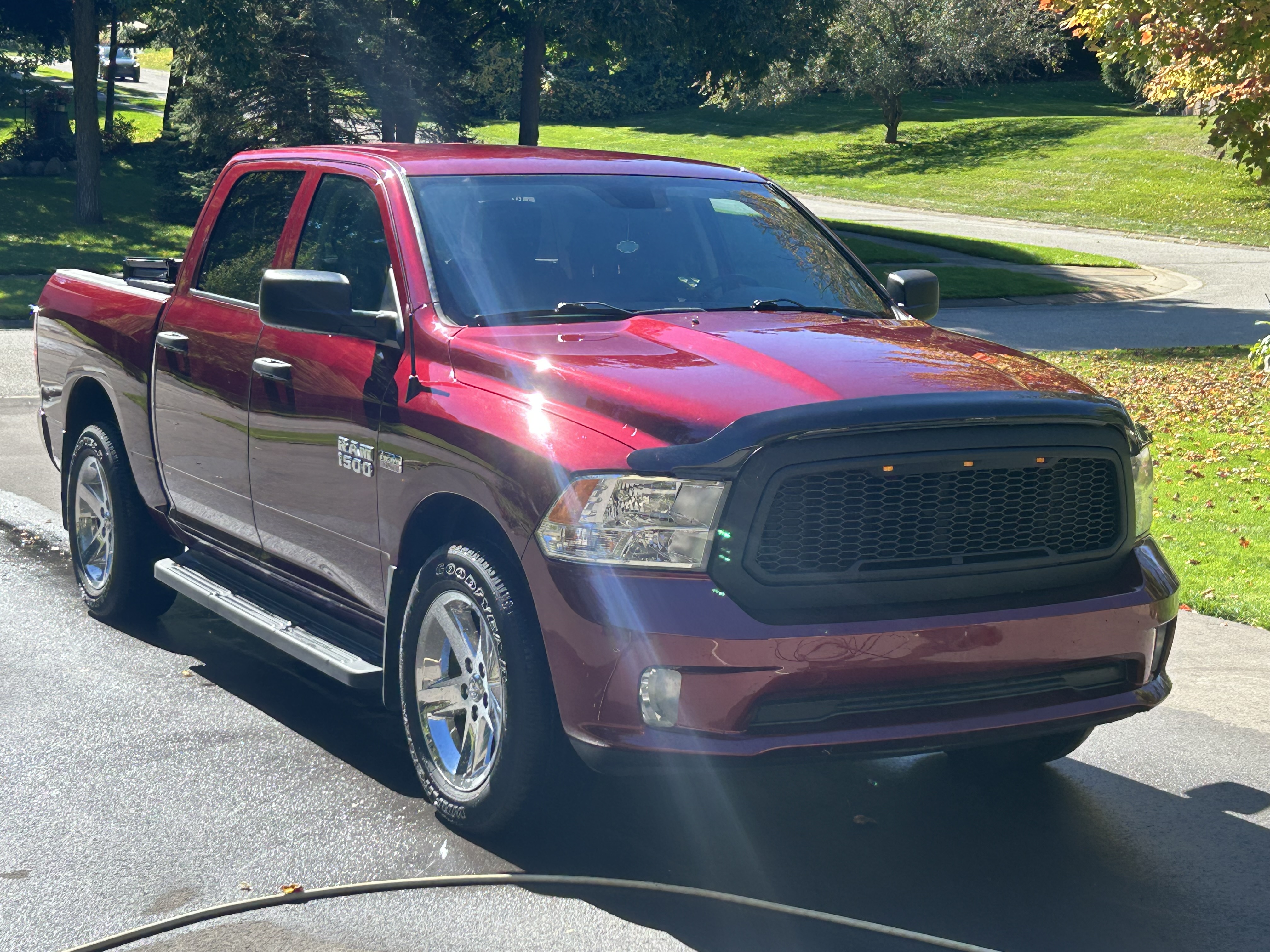 Used 2018 RAM 1500 Express w/ Express Value Package AWD/4WD image 5