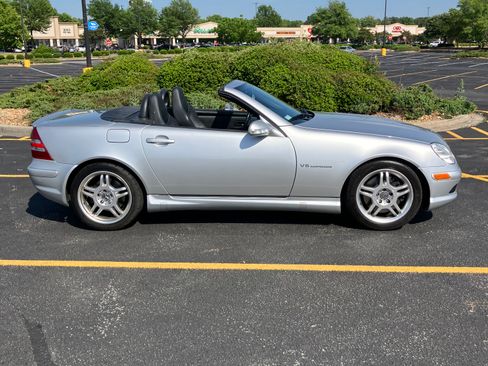 Used 2002 Mercedes-Benz SLK 32 AMG image 7