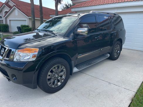 Used 2015 Nissan Armada Platinum image 16