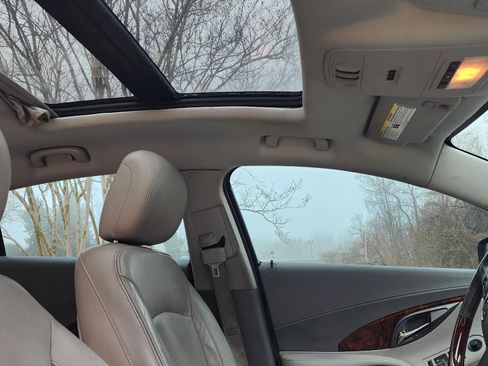 Used 2013 Buick LaCrosse Premium image 10