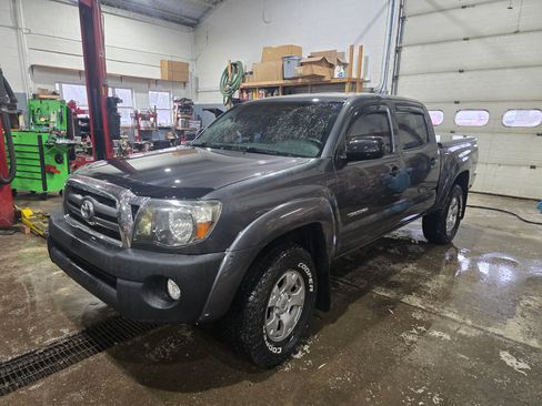 Used 2009 Toyota Tacoma 4x4 Double Cab image 1