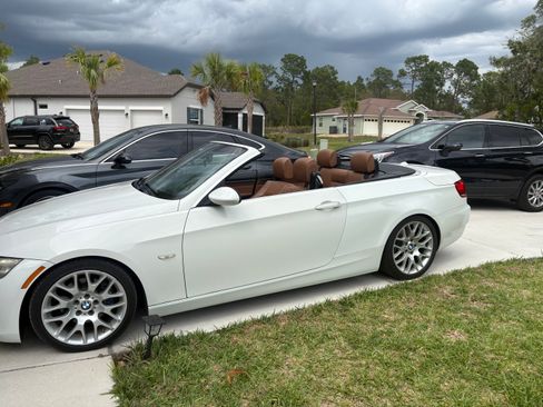 Used 2008 BMW 328i Convertible image 1