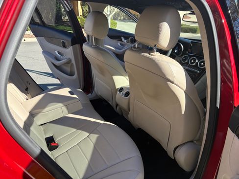 Used 2017 Mercedes-Benz GLC 300 image 5