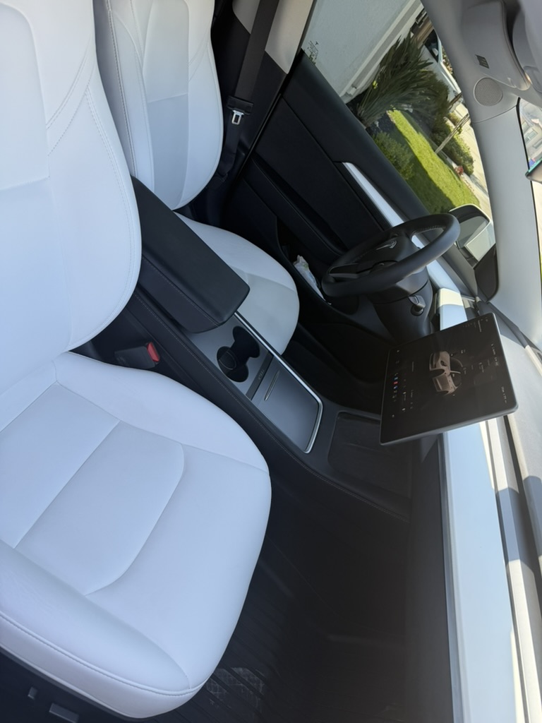 Used 2022 Tesla Model 3 Long Range AWD/4WD image 6