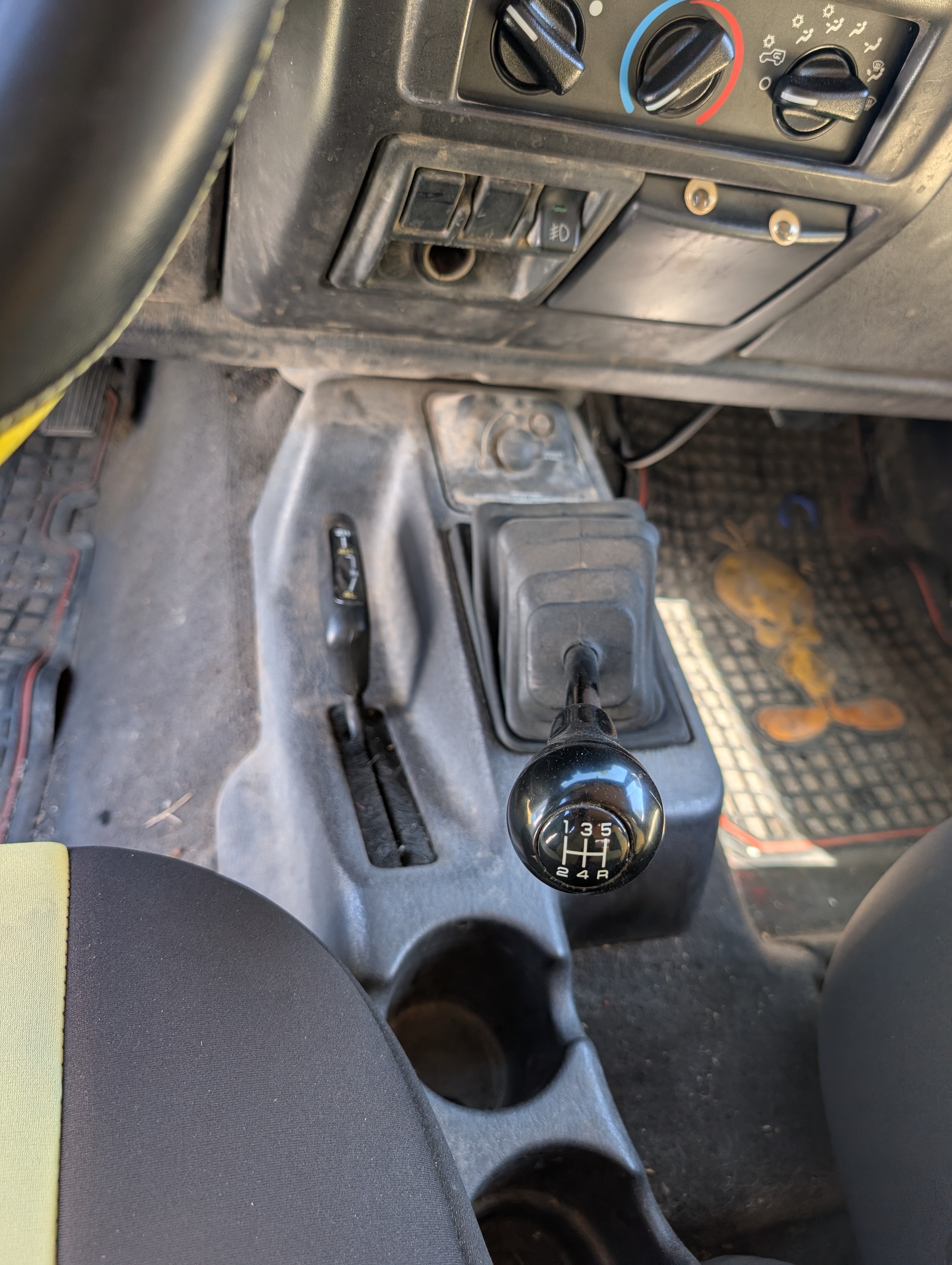 Used 2000 Jeep Wrangler Sport AWD/4WD image 13