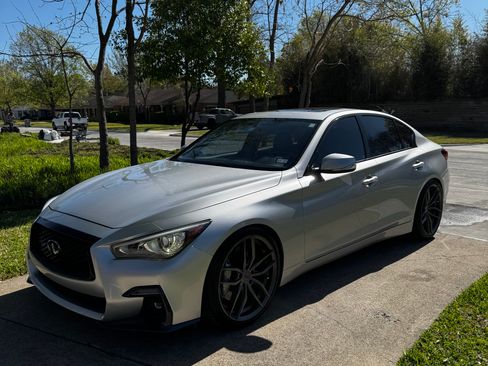 Used 2019 INFINITI Q50 Luxe image 1