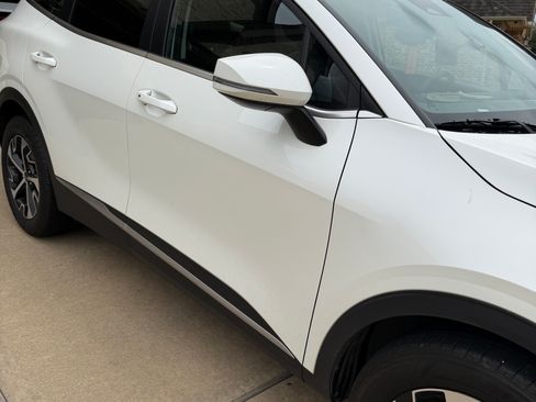 Used 2023 Kia Sportage EX w/ EX Premium Package AWD/4WD image 3