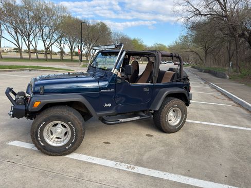 Used 2000 Jeep Wrangler SE image 6