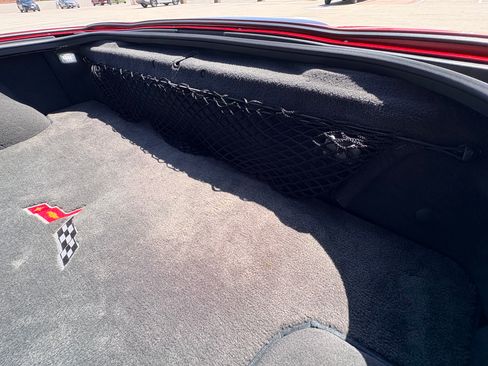 Used 2007 Chevrolet Corvette Coupe w/ Preferred Equipment Group RWD image 18