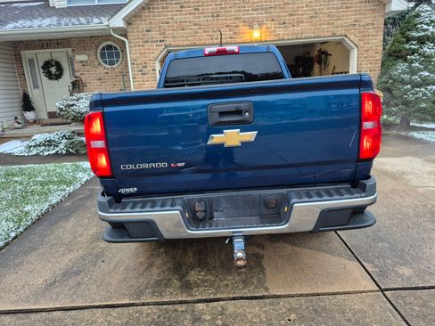 Used 2019 Chevrolet Colorado W/T w/ WT Convenience Package image 6