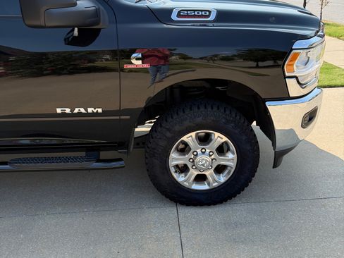 Used 2024 RAM 2500 Big Horn w/ Safety Group AWD/4WD image 24