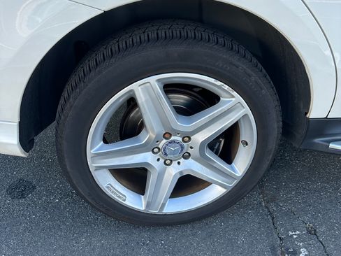 Used 2014 Mercedes-Benz ML 550 4MATIC image 13