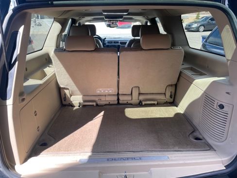 Used 2014 GMC Yukon XL Denali AWD/4WD image 28