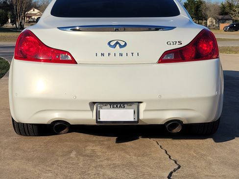 Used 2010 INFINITI G37 Journey w/ Premium Pkg image 5