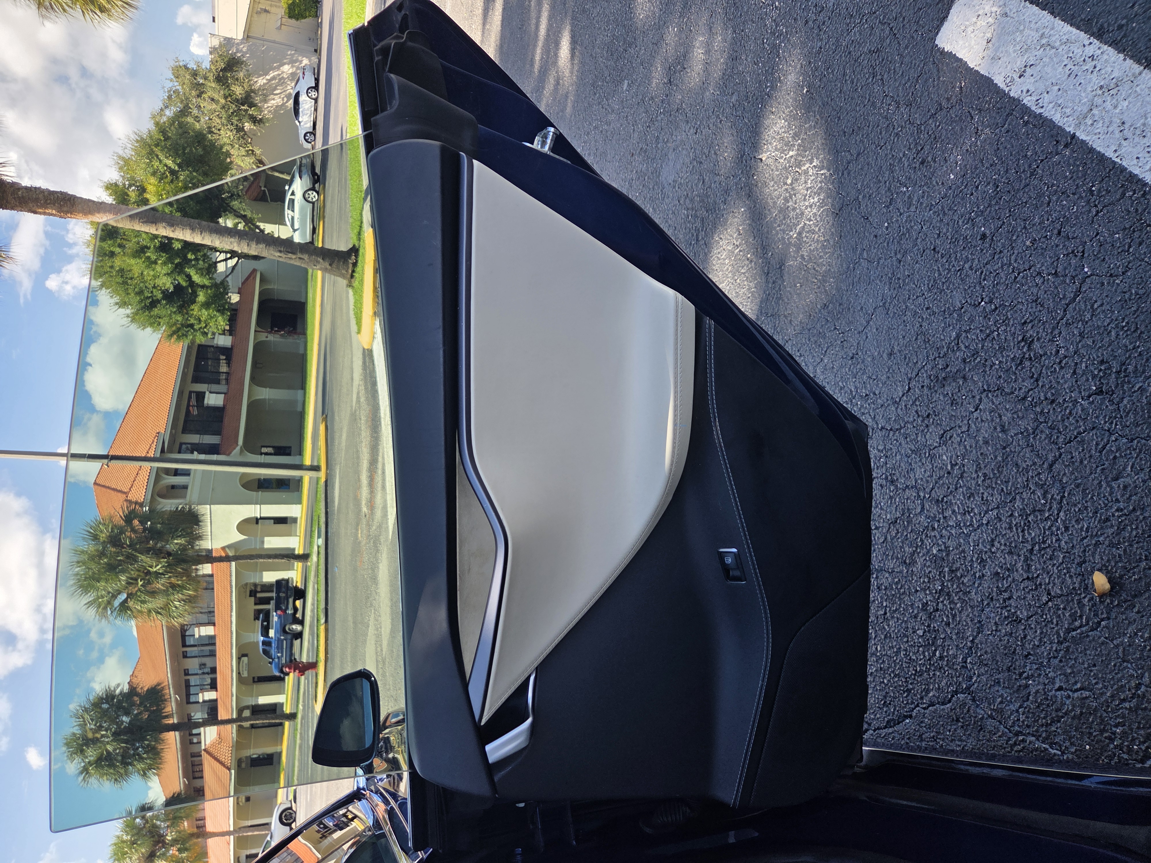 Used 2019 Tesla Model S Standard Range AWD/4WD image 15