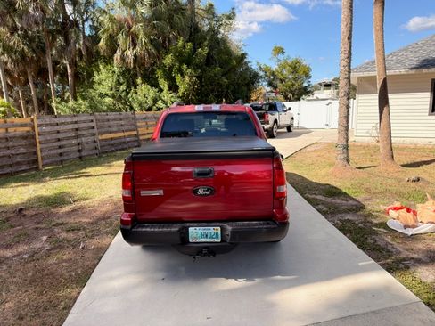 Used 2007 Ford Explorer Sport Trac XLT image 10