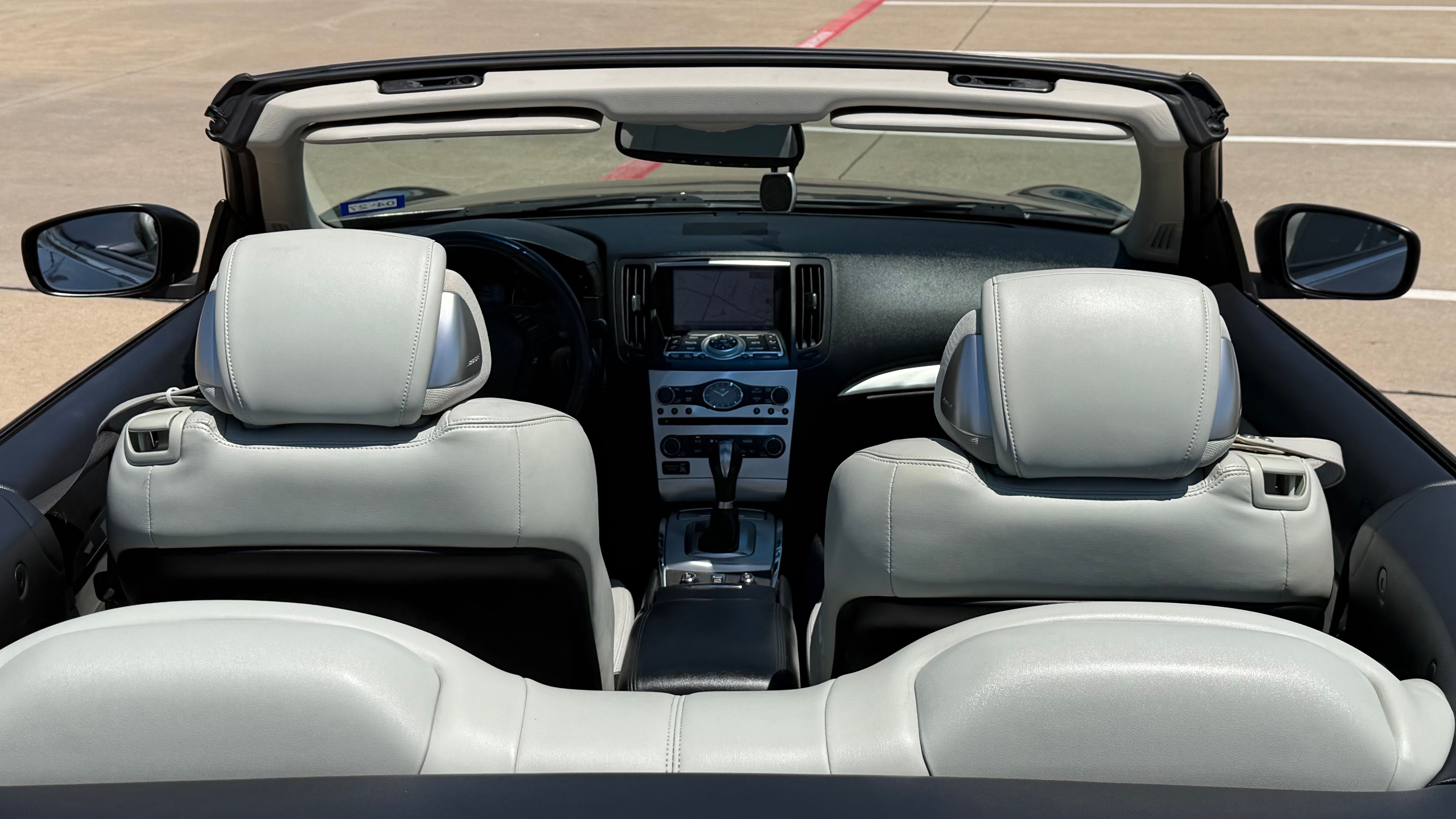 Used 2014 INFINITI Q60 Convertible w/ Premium Package RWD image 6