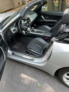 Used 2006 BMW Z4 3.0i RWD image 8