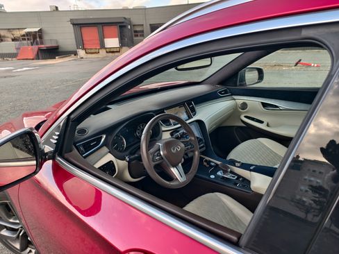 Used 2021 INFINITI QX50 Autograph w/ Premium White Leather Package image 14