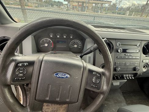 Used 2016 Ford F350 XL w/ Power Equipment Group image 9