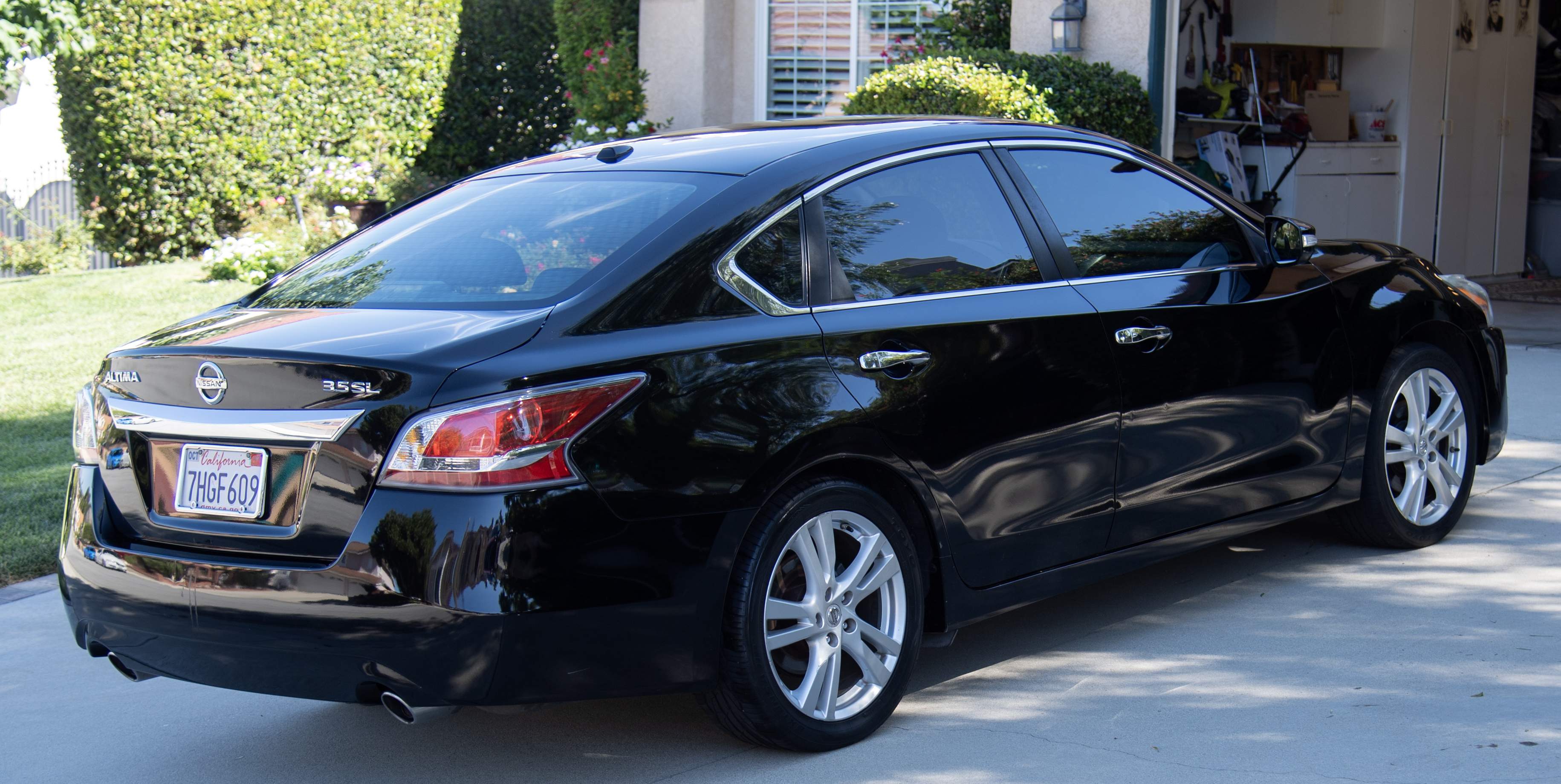 Used 2015 Nissan Altima 3.5 SL FWD image 5