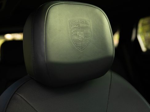 Used 2019 Porsche Cayenne image 15