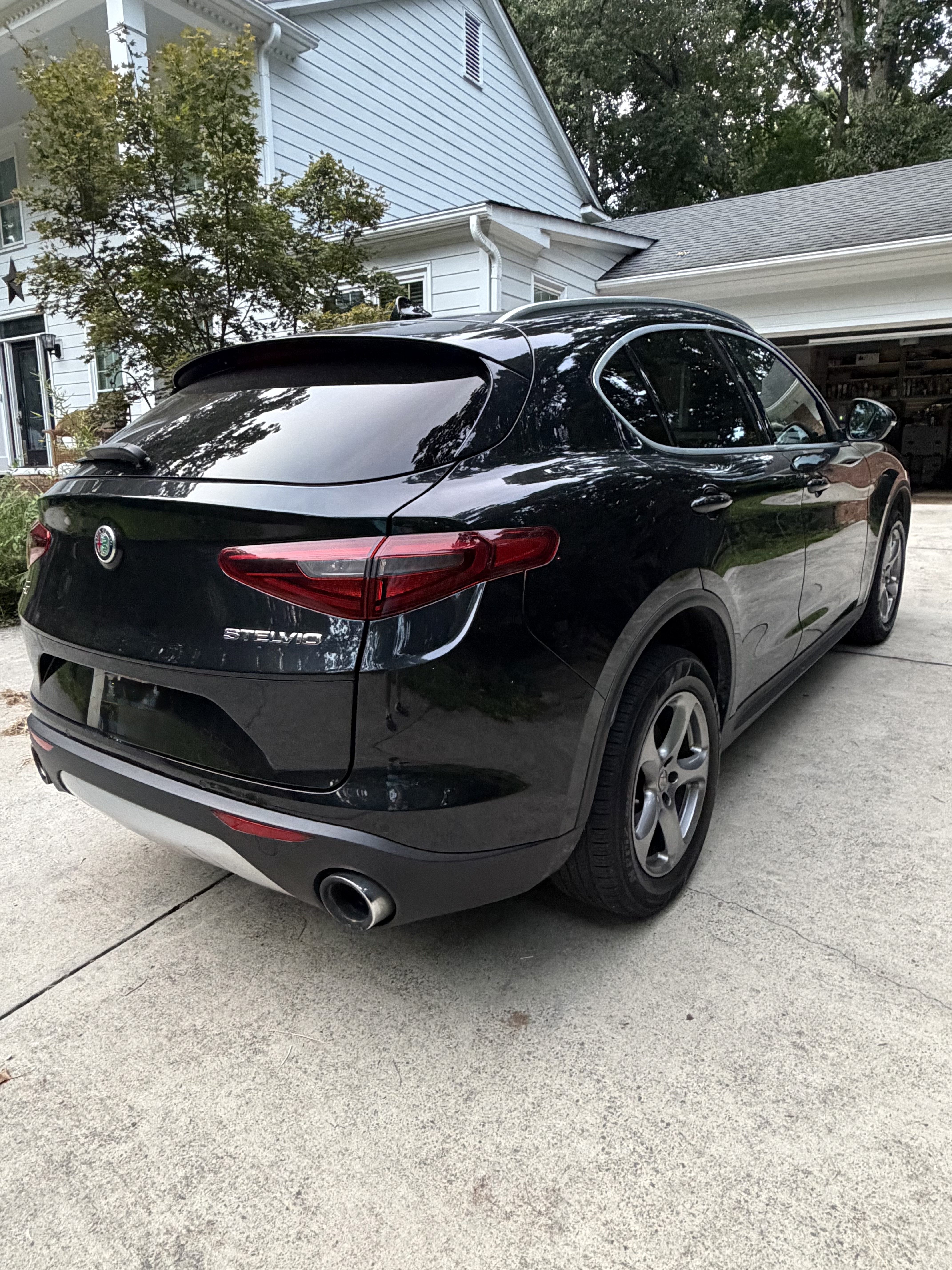 Used 2021 Alfa Romeo Stelvio Sprint w/ Cold Weather Package AWD/4WD image 11