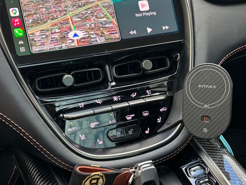 Used 2022 Aston Martin DBX Sport Utility 4D image 10