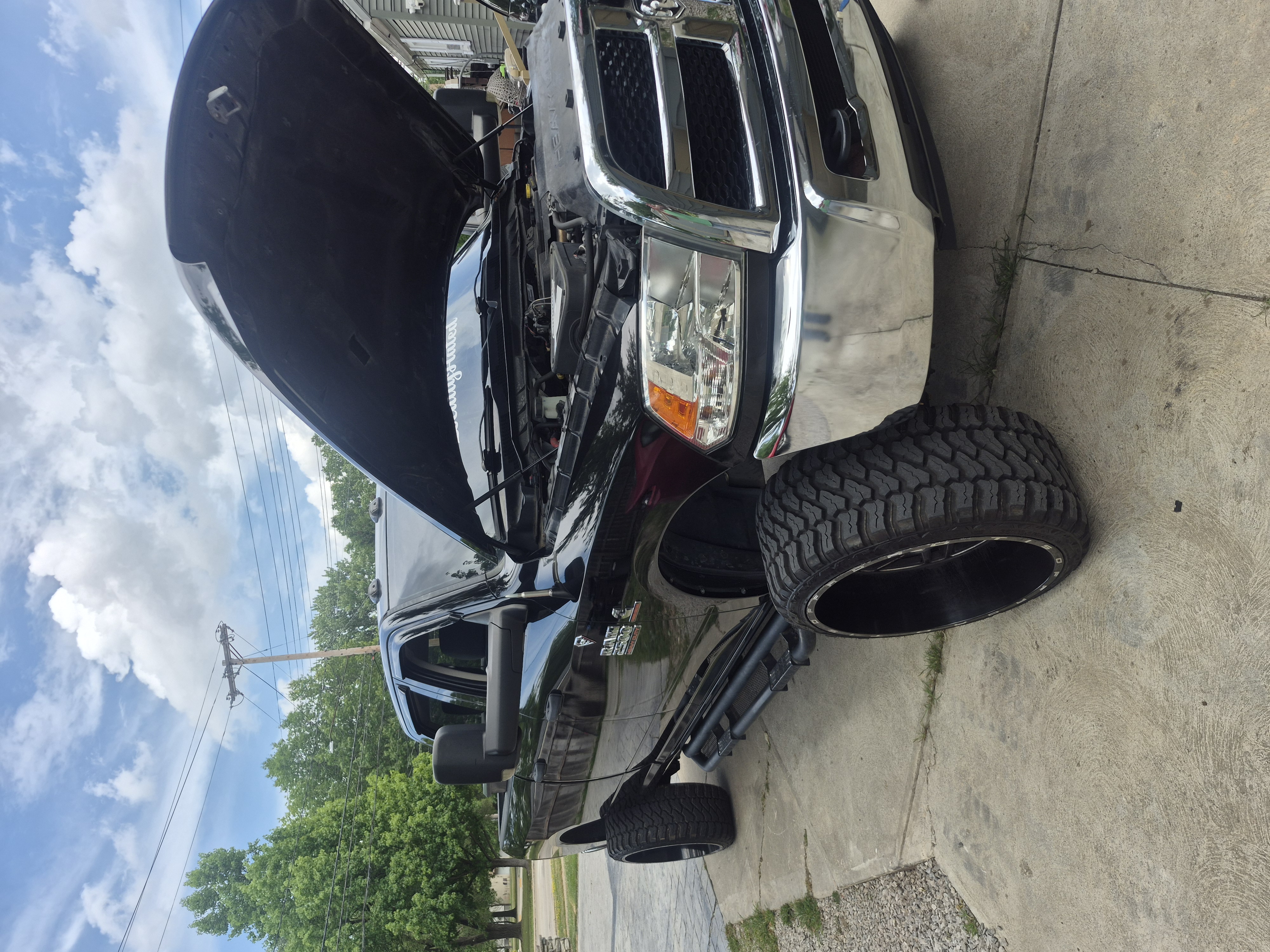 Used 2015 RAM 2500 Tradesman w/ Chrome Appearance Group AWD/4WD image 12