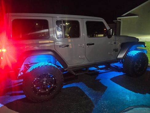 Used 2020 Jeep Wrangler Unlimited Sport image 2