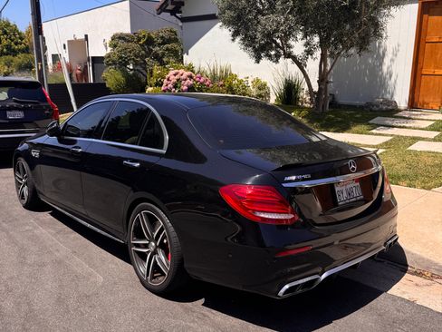 Used 2019 Mercedes-Benz E 63 AMG S image 9