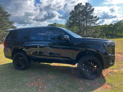 Used 2025 GMC Yukon Elevation w/ Elevation Premium Package