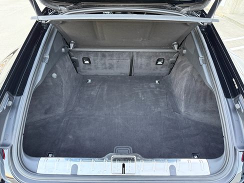 Used 2019 Porsche Panamera 4 image 25