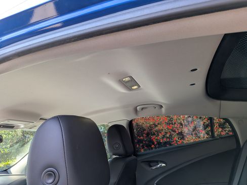 Used 2017 Chevrolet Volt LT w/ Comfort Package image 14