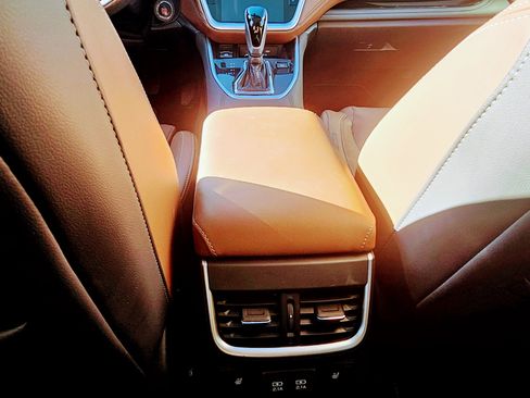 Used 2021 Subaru Outback Touring XT image 22