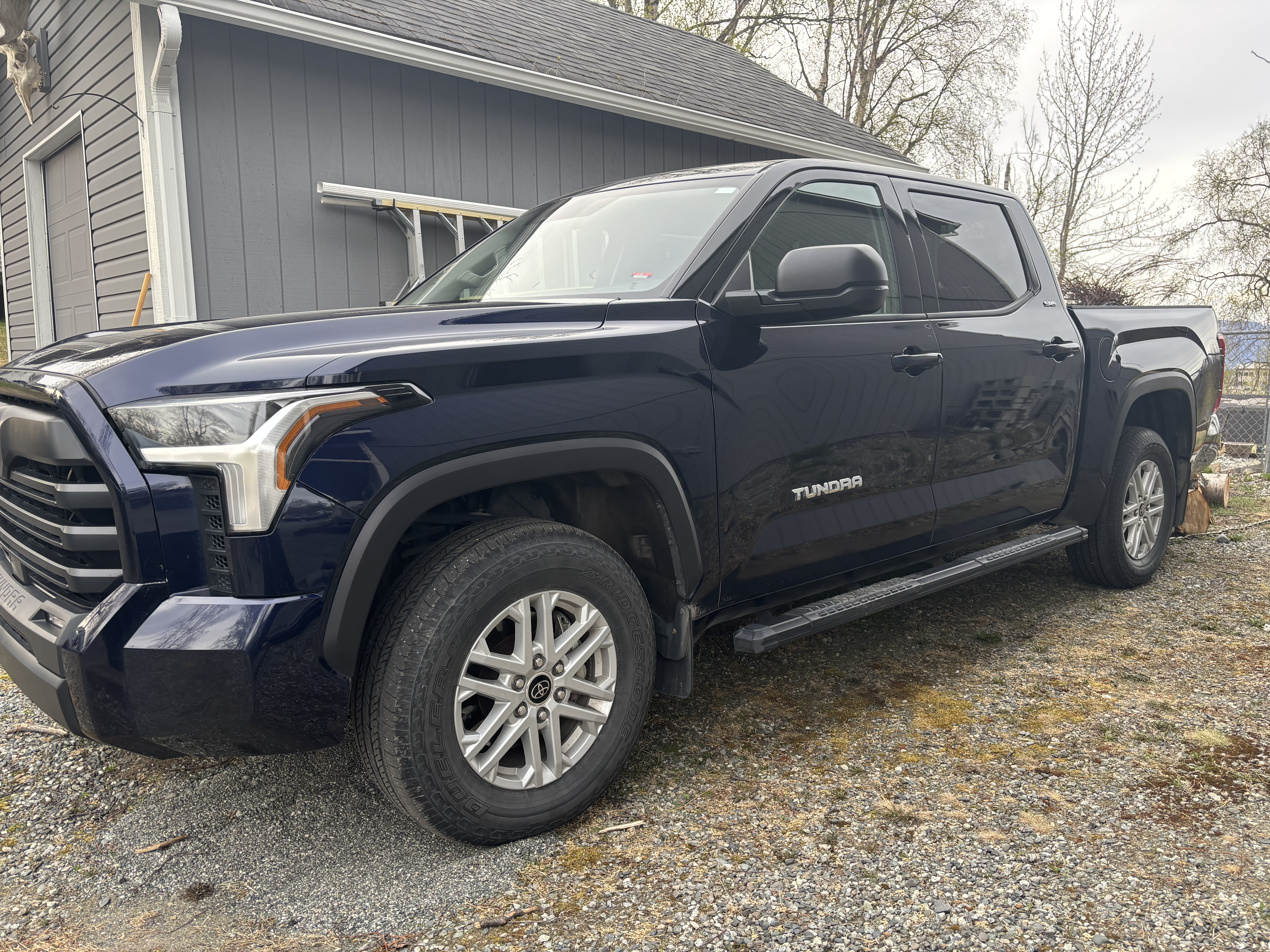 Used 2022 Toyota Tundra SR5 w/ SR5 Premium Package AWD/4WD image 2