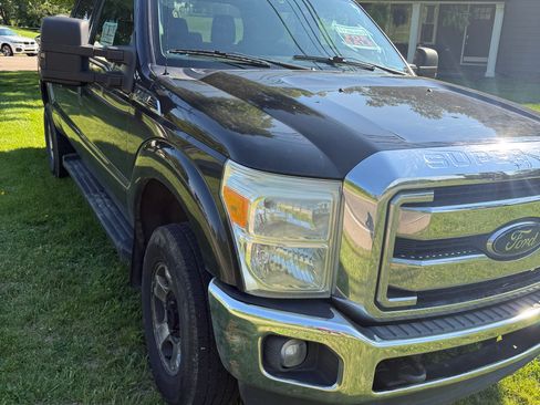 Used 2015 Ford F250 XLT w/ Camper Package AWD/4WD image 1