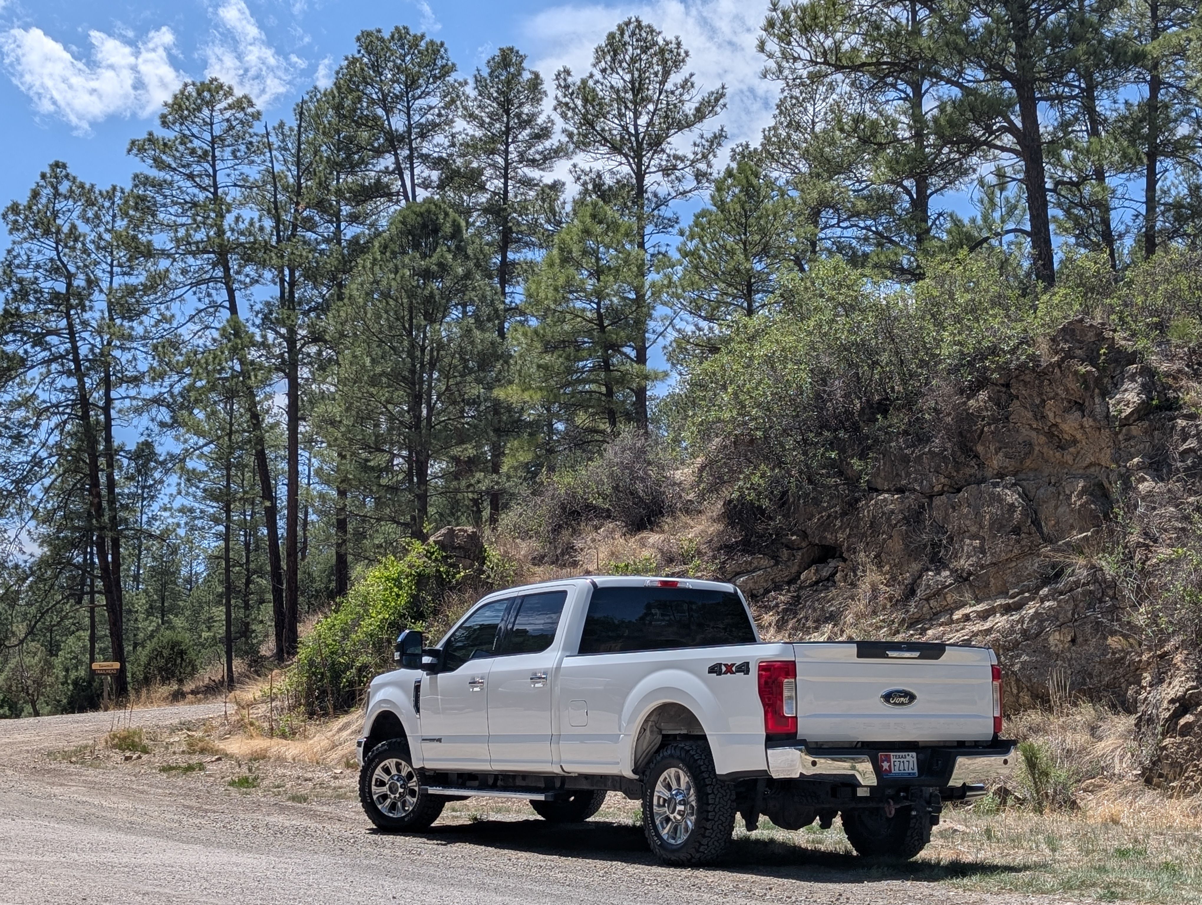 Used 2019 Ford F250 XLT w/ XLT Premium Package AWD/4WD image 1