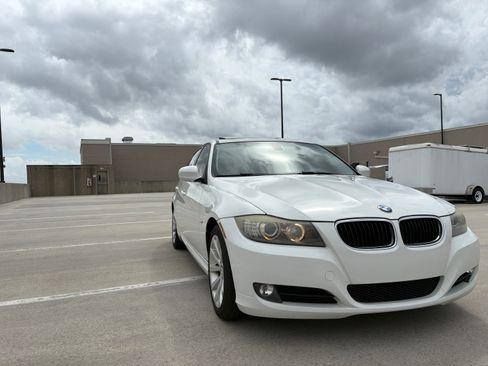 Used 2011 BMW 328i 328i Sedan 4D image 2