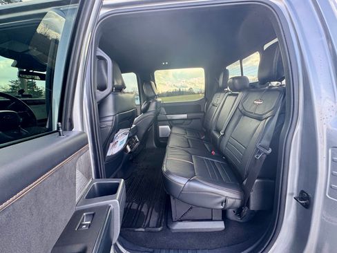 Used 2024 Ford F250 Platinum image 17