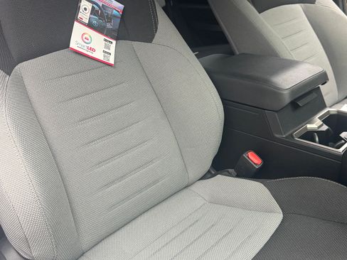 Used 2025 Toyota 4Runner 4WD image 5