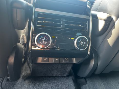 Used 2024 Land Rover Range Rover Sport Dynamic SE AWD/4WD image 19