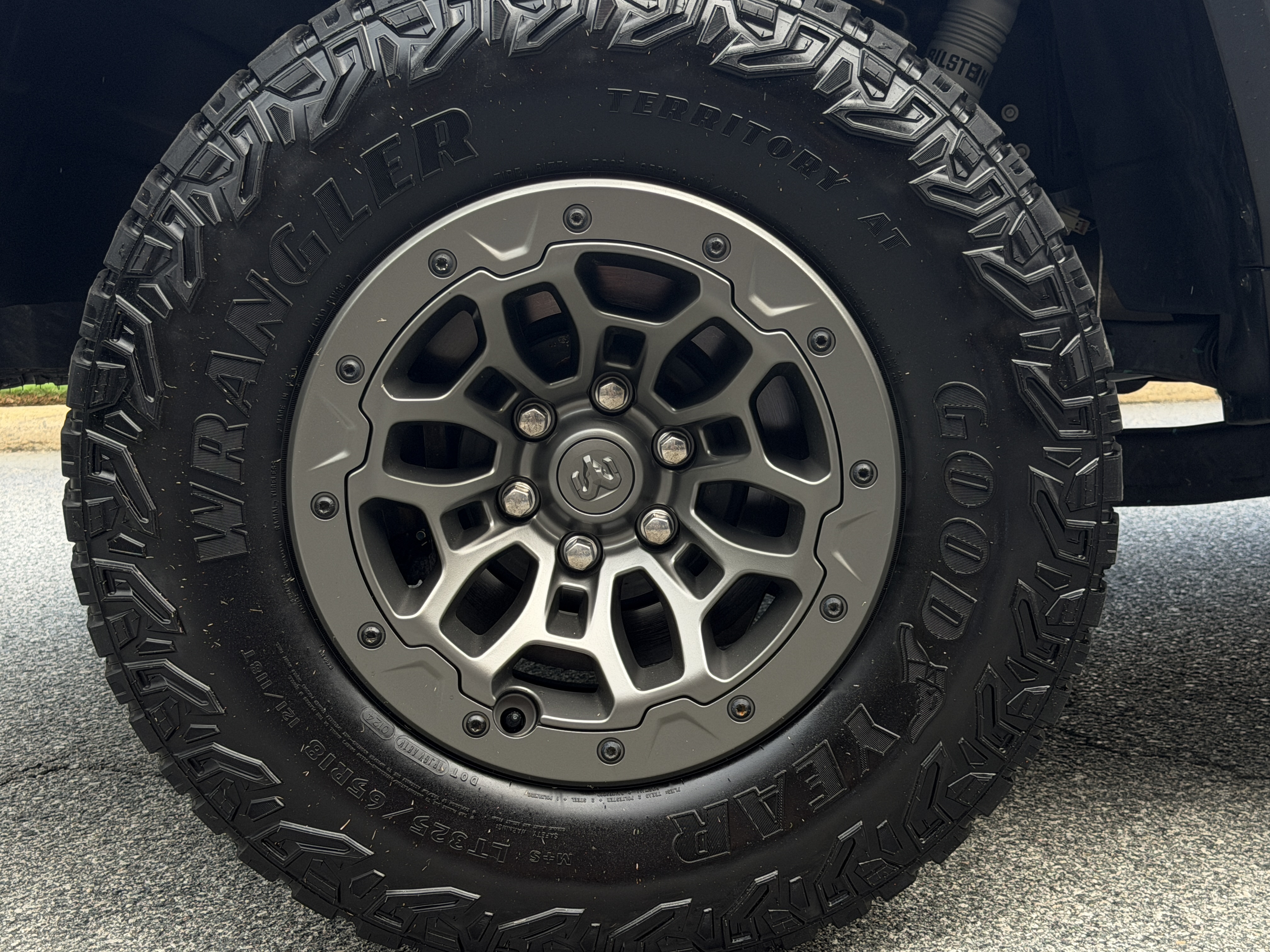 Used 2024 RAM 1500 TRX AWD/4WD image 18