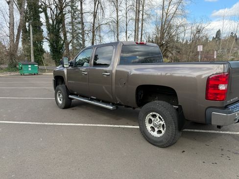 Used 2008 Chevrolet Silverado 2500 LT w/ 1LT Convenience Package image 8